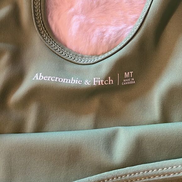 New! Abercrombie & Fitch Traveler Athletic Dress Green w/ built- in shorts NWT - Picture 11 of 15